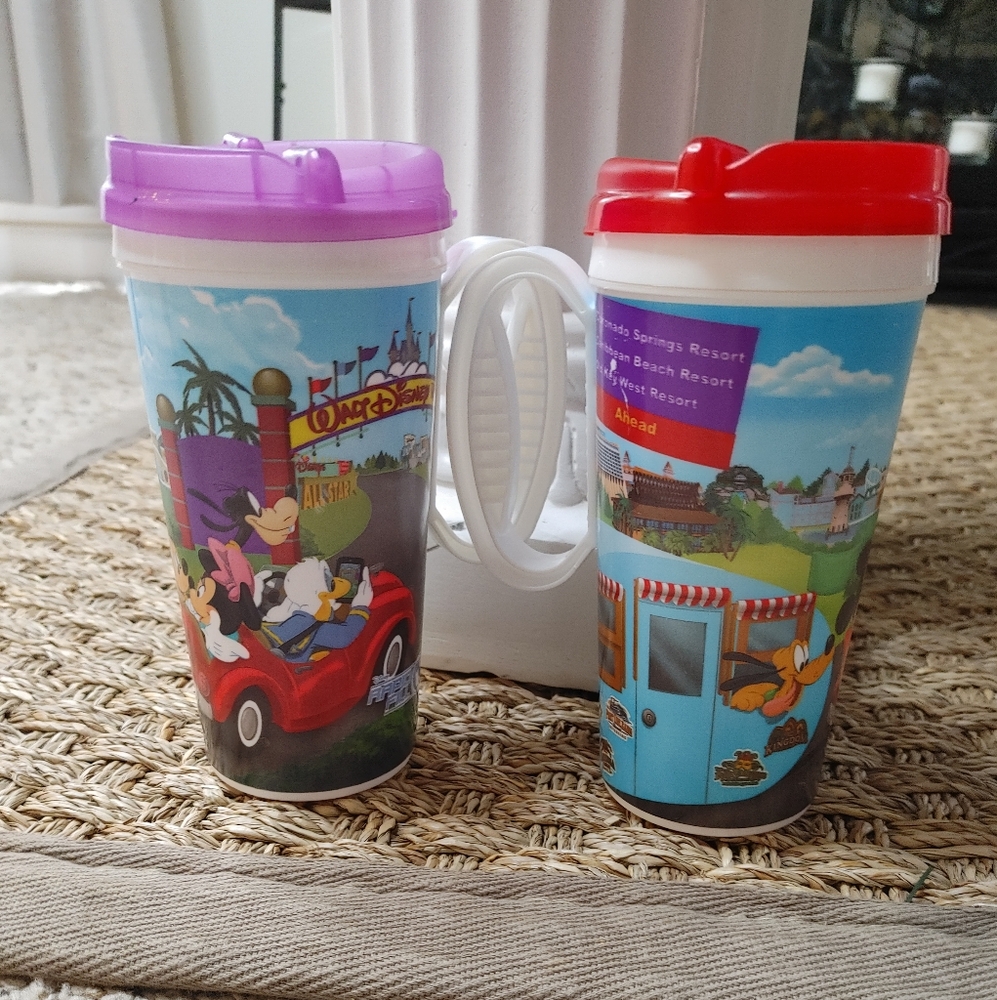 WALT DISNEY REFILL CUPS WITH LIDS (2)